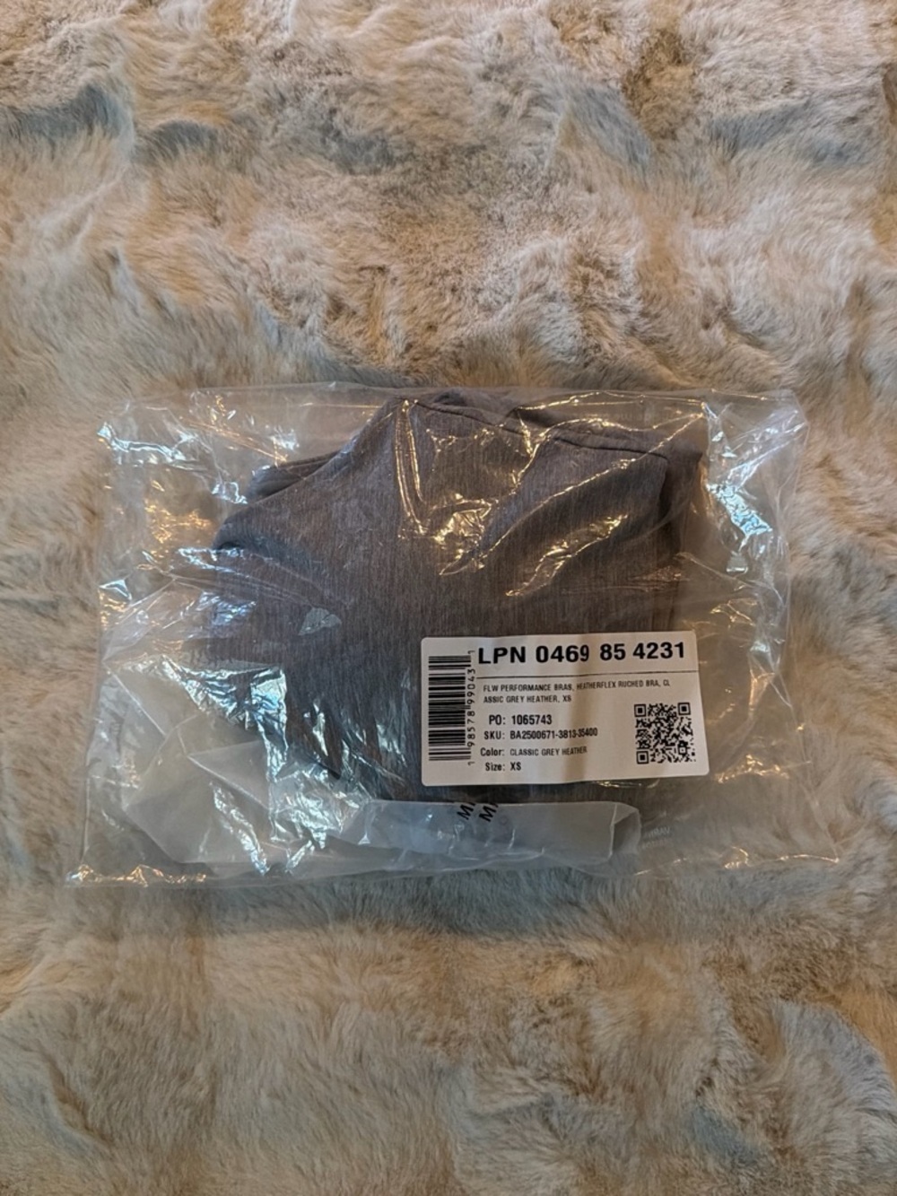 Fabletics Ruched Sports Bra - Picture 5 of 5